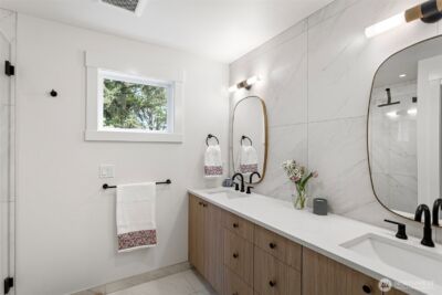 13010 NE 113th Street #2, Kirkland, WA 98033 - Photo 10