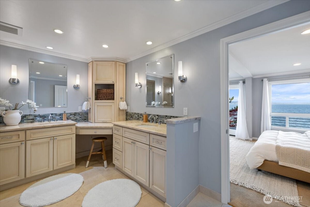 16733 Maplewild Avenue SW, Burien, WA 98166