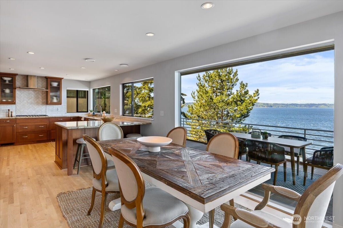 16733 Maplewild Avenue SW, Burien, WA 98166