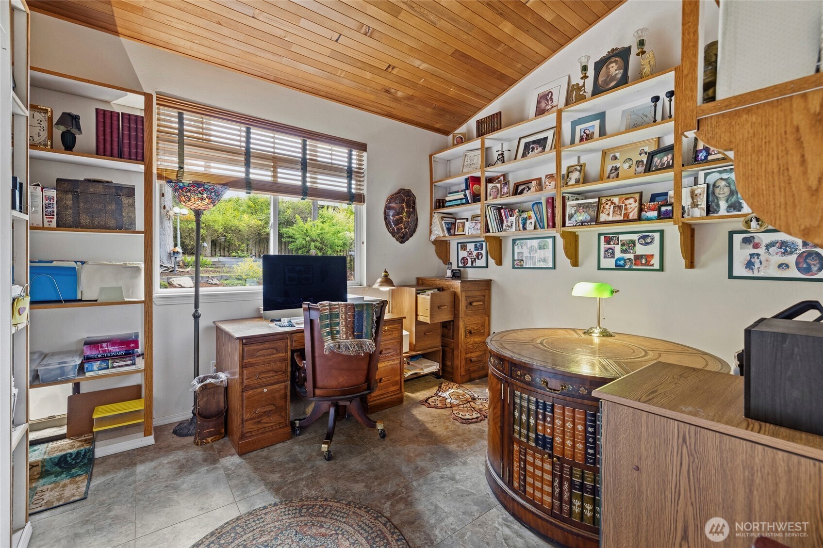 615 NE 4th Street , Coupeville, WA 98239