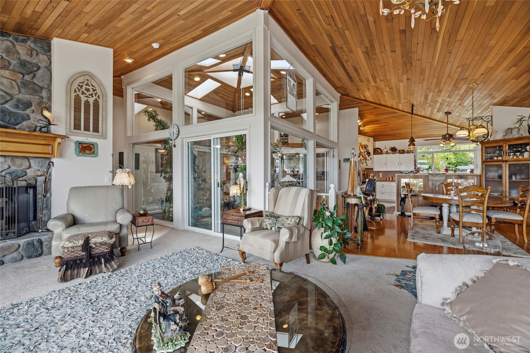 615 NE 4th Street , Coupeville, WA 98239