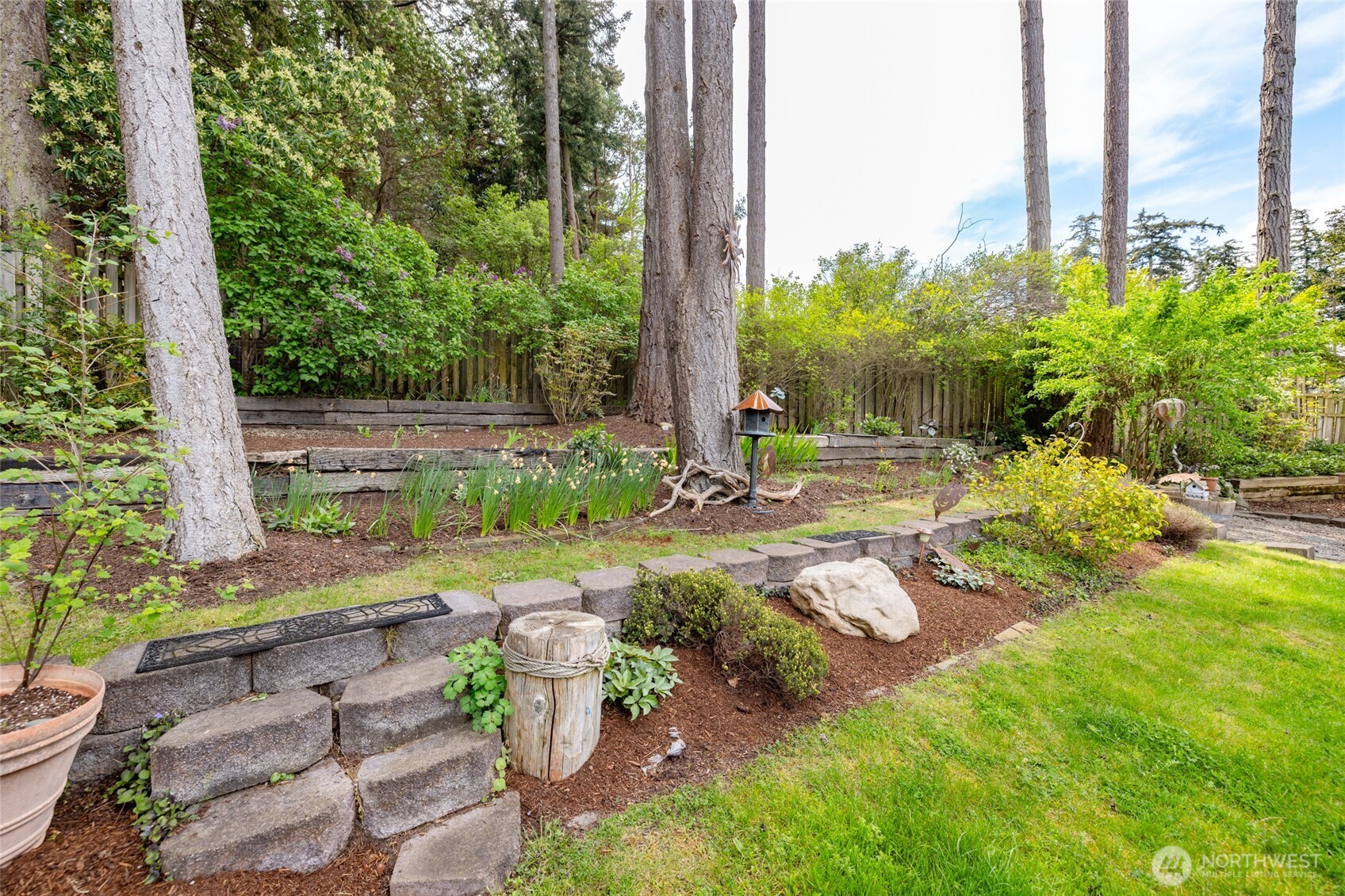 615 NE 4th Street , Coupeville, WA 98239