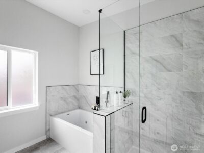 6025 47th Avenue S #A, Seattle, WA 98118 - Photo 34