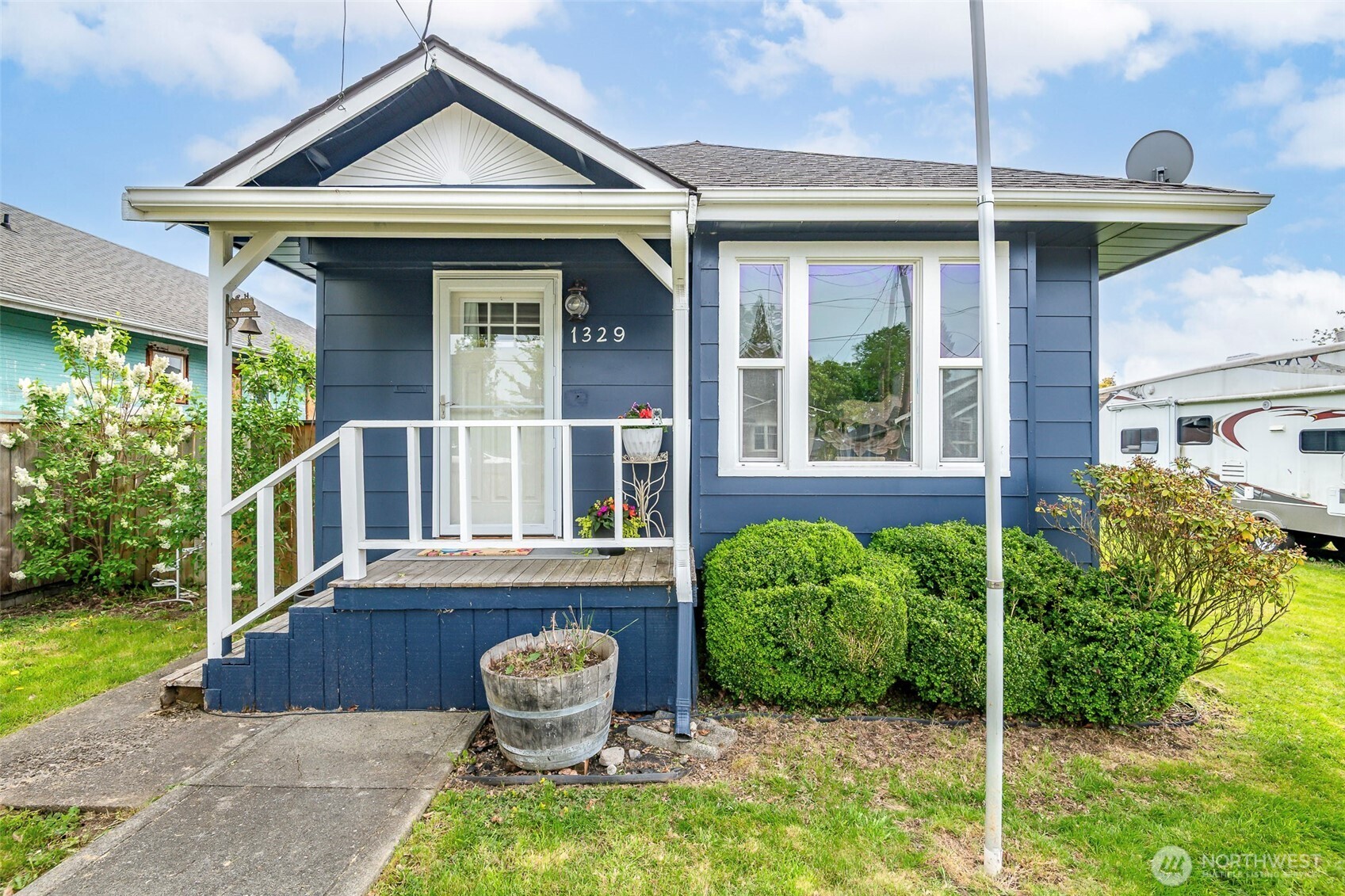 1329 Porter Street , Enumclaw, WA 98022