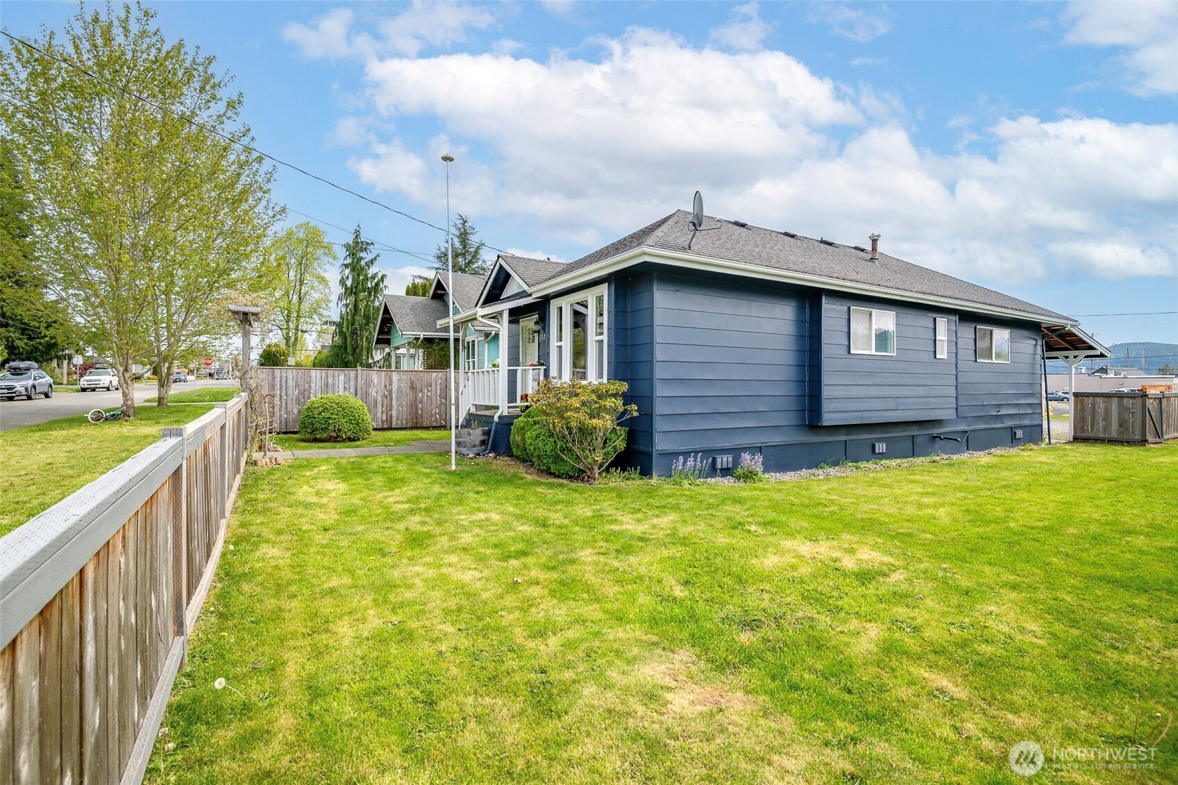 1329 Porter Street , Enumclaw, WA 98022