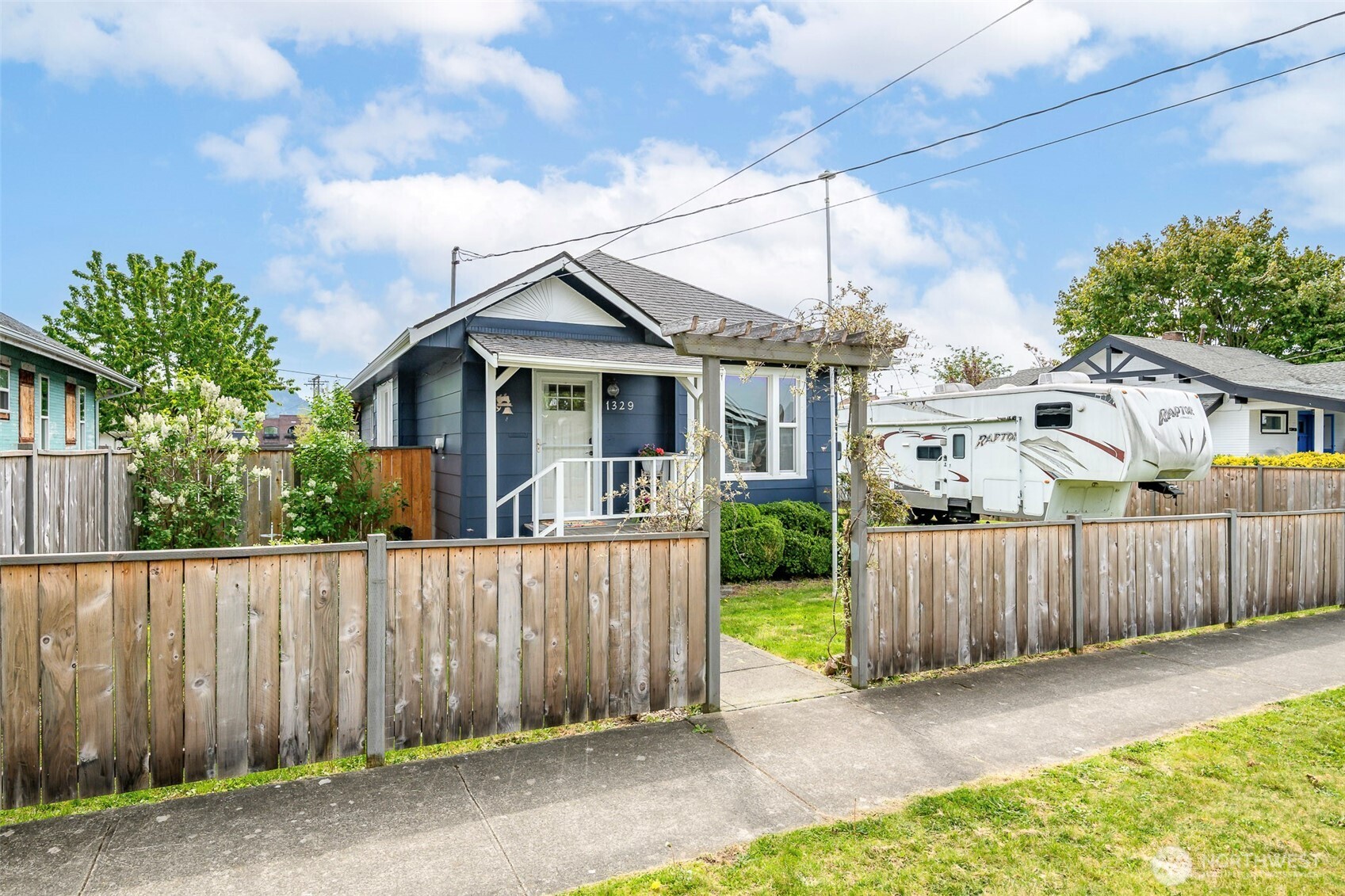 1329 Porter Street , Enumclaw, WA 98022