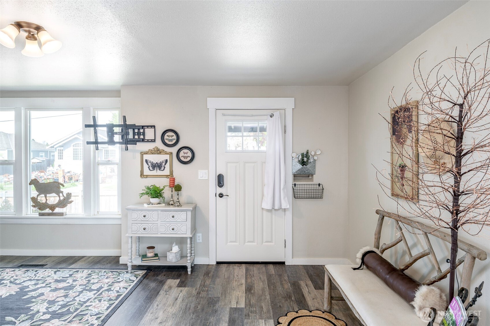 1329 Porter Street , Enumclaw, WA 98022