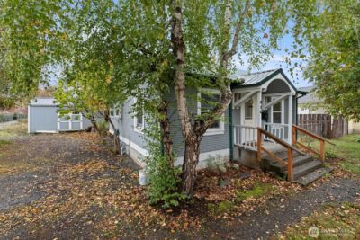 212 W 6th Street , Centralia, WA 98531 - Photo 3