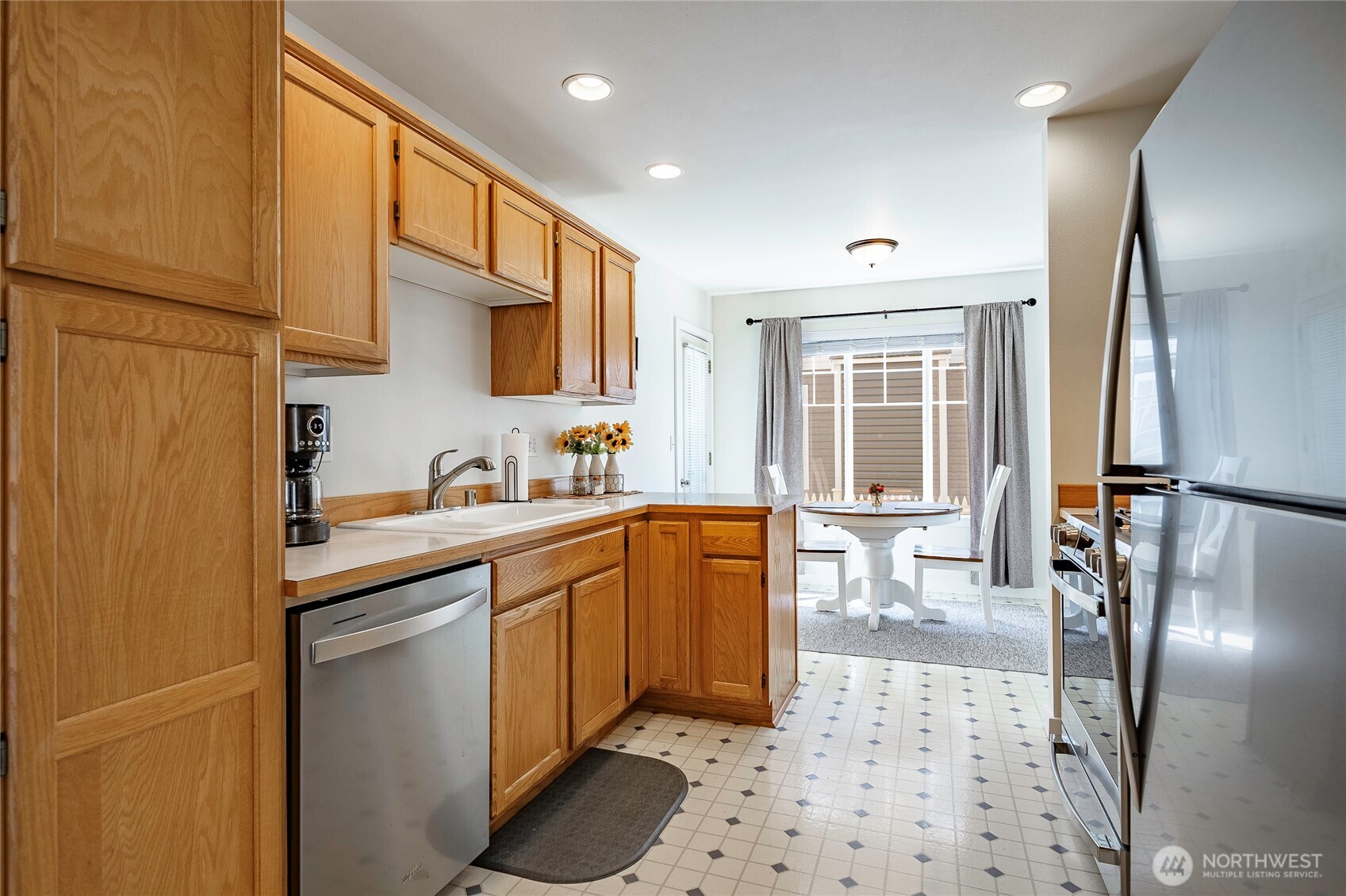 2172 Oak Street , Lynden, WA 98264