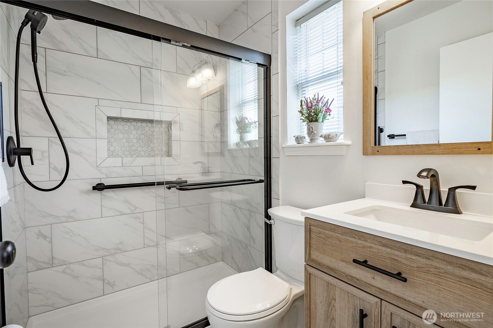 2172 Oak Street , Lynden, WA 98264