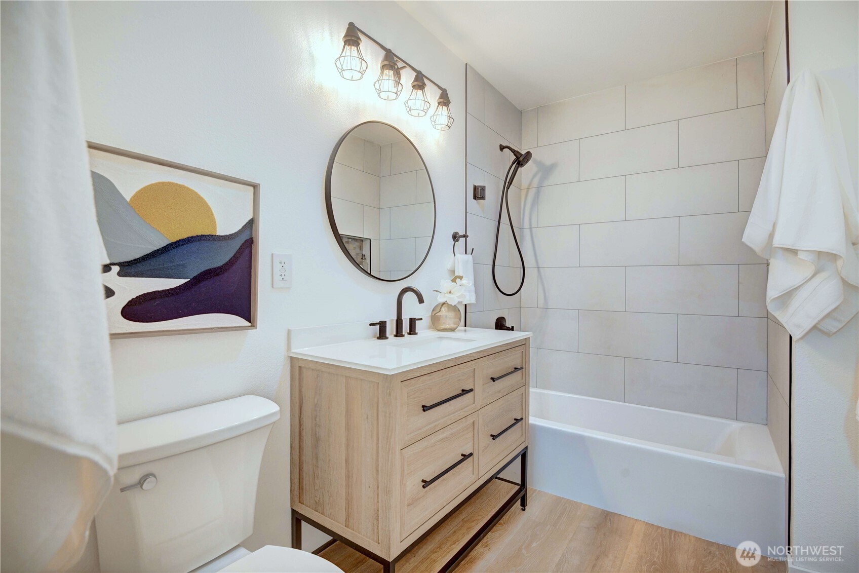 6116 Oakhurst RD S, Seattle, WA 98118