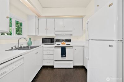 11410 205th Avenue E, Bonney Lake, WA 98391 - Photo 13