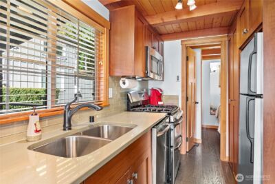 990 Lake Whatcom Boulevard #35, Sedro Woolley, WA 98284 - Photo 12