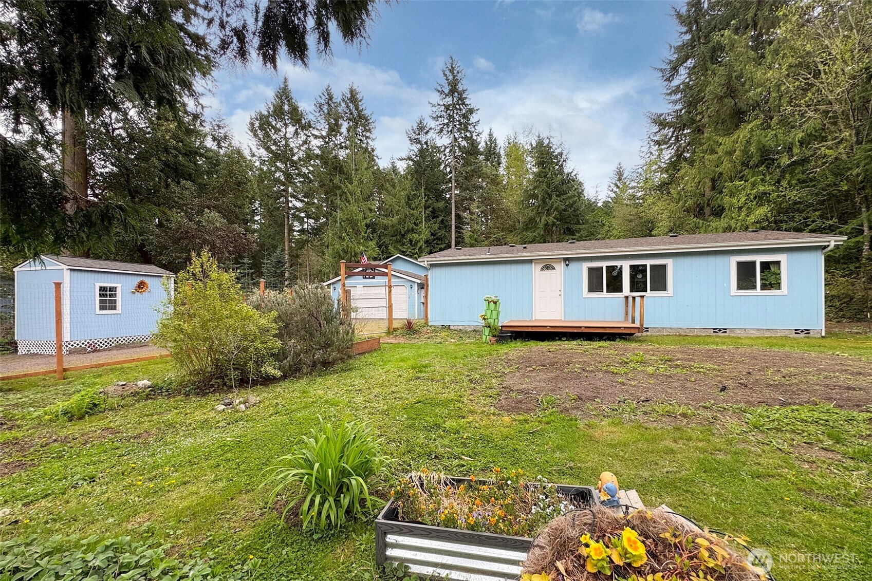 60 Rhododendron Drive , Sequim, WA 98382
