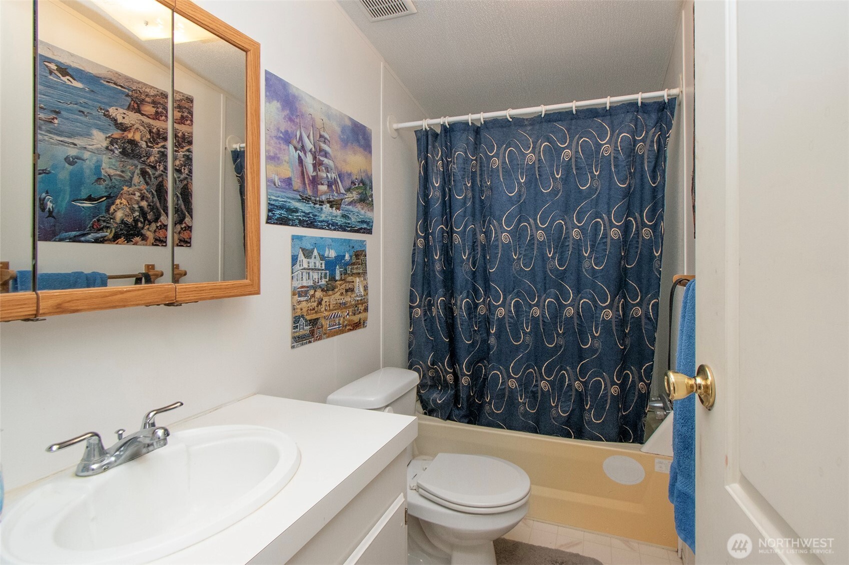 60 Rhododendron Drive , Sequim, WA 98382