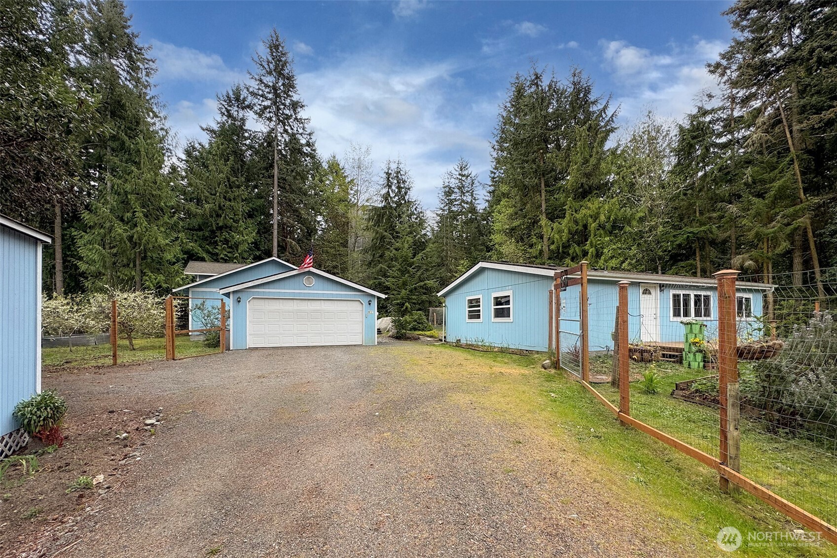 60 Rhododendron Drive , Sequim, WA 98382