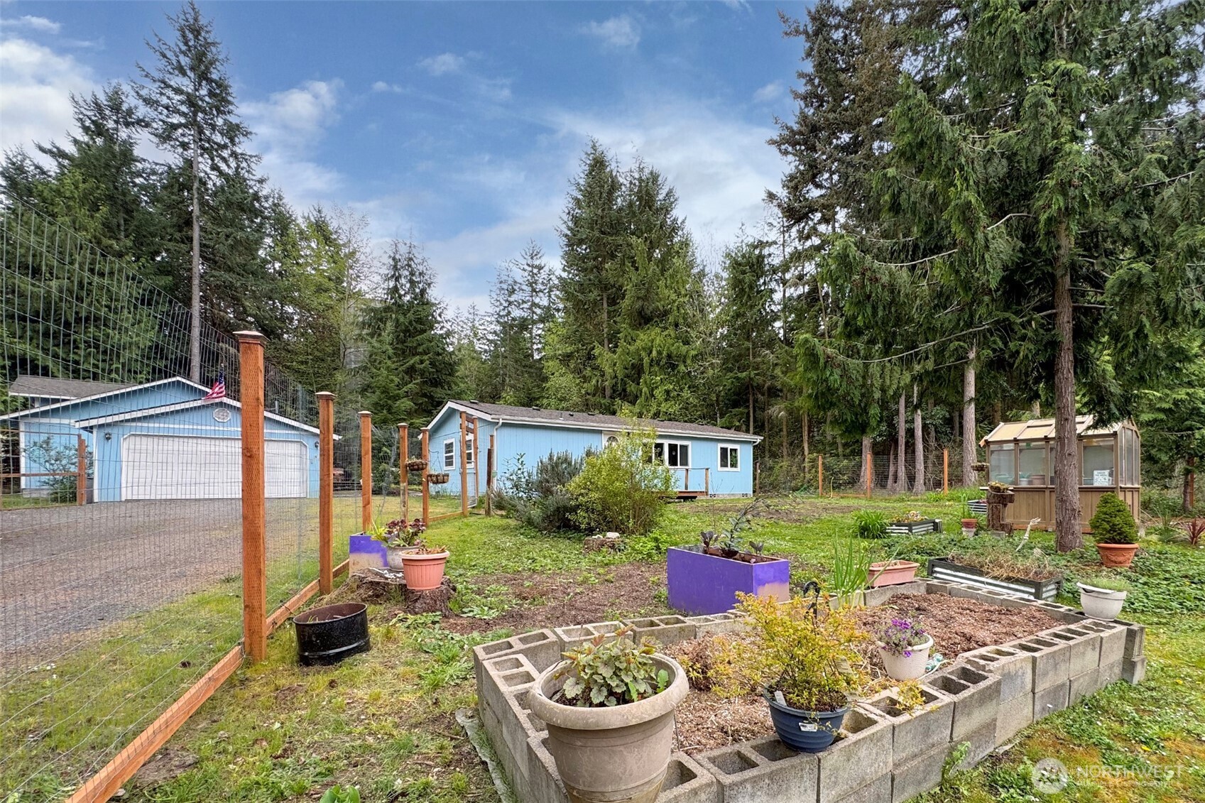 60 Rhododendron Drive , Sequim, WA 98382