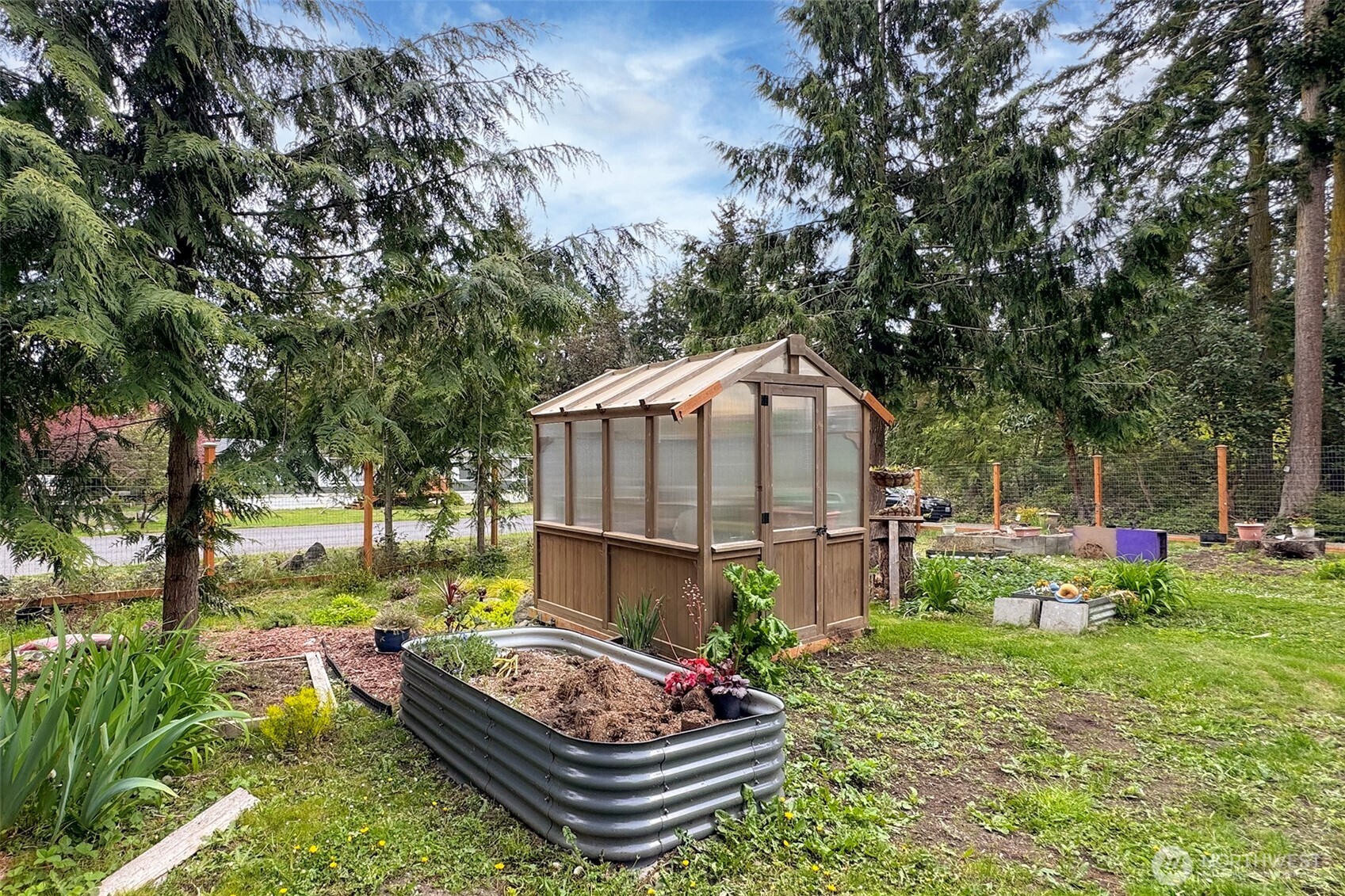 60 Rhododendron Drive , Sequim, WA 98382