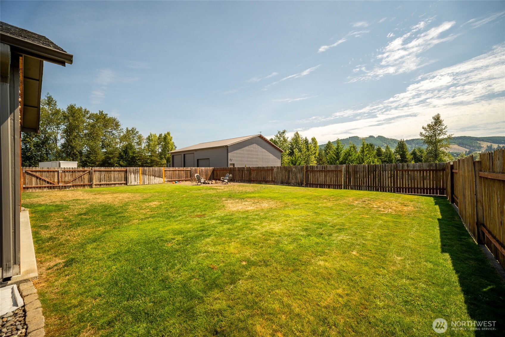 195 Bay Point Drive , Castle Rock, WA 98611