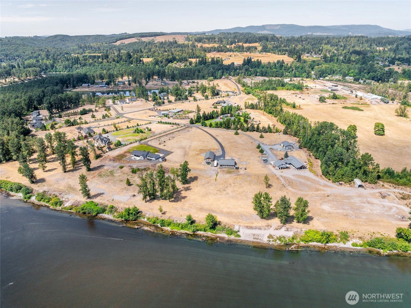 195 Bay Point Drive , Castle Rock, WA 98611
