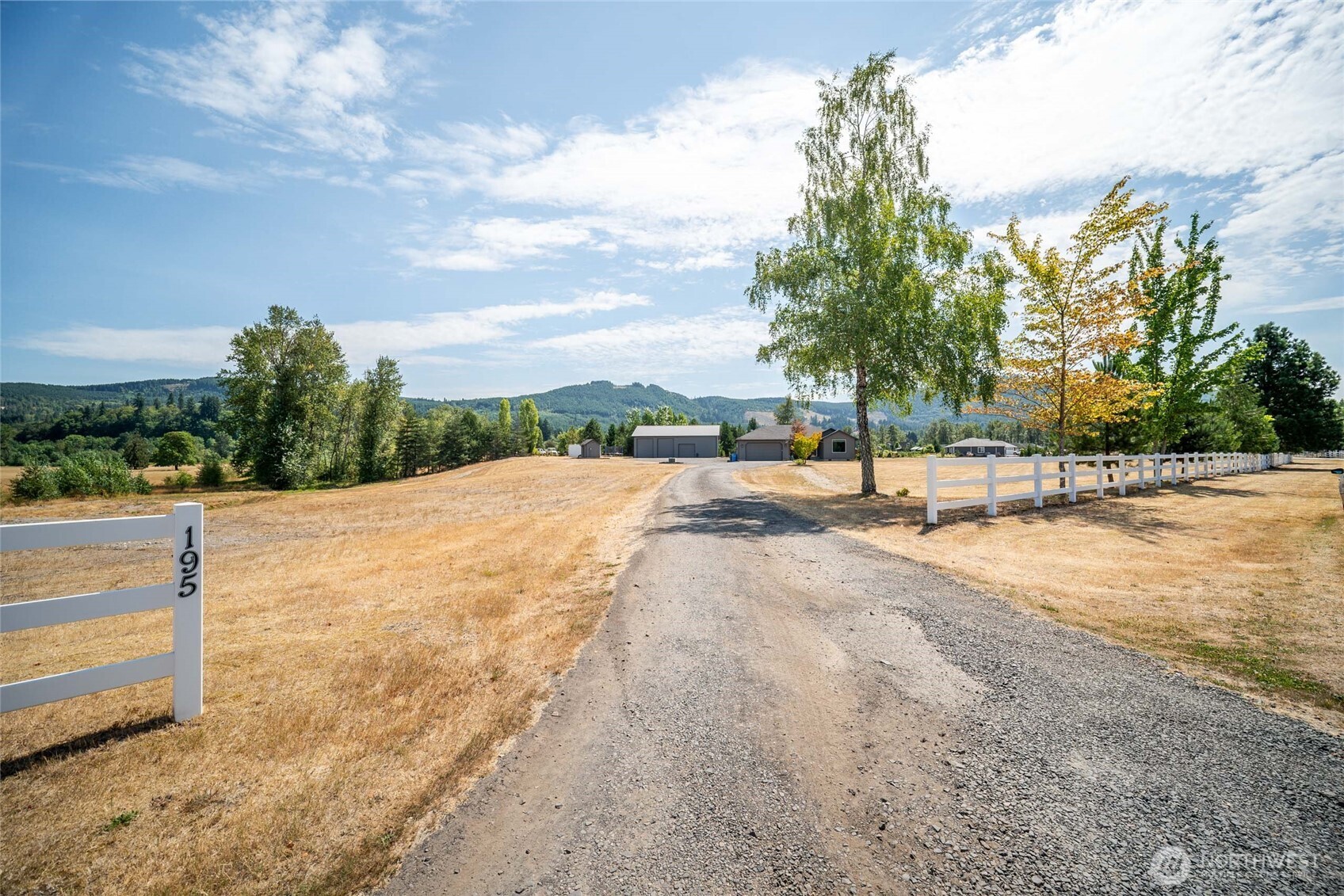 195 Bay Point Drive , Castle Rock, WA 98611
