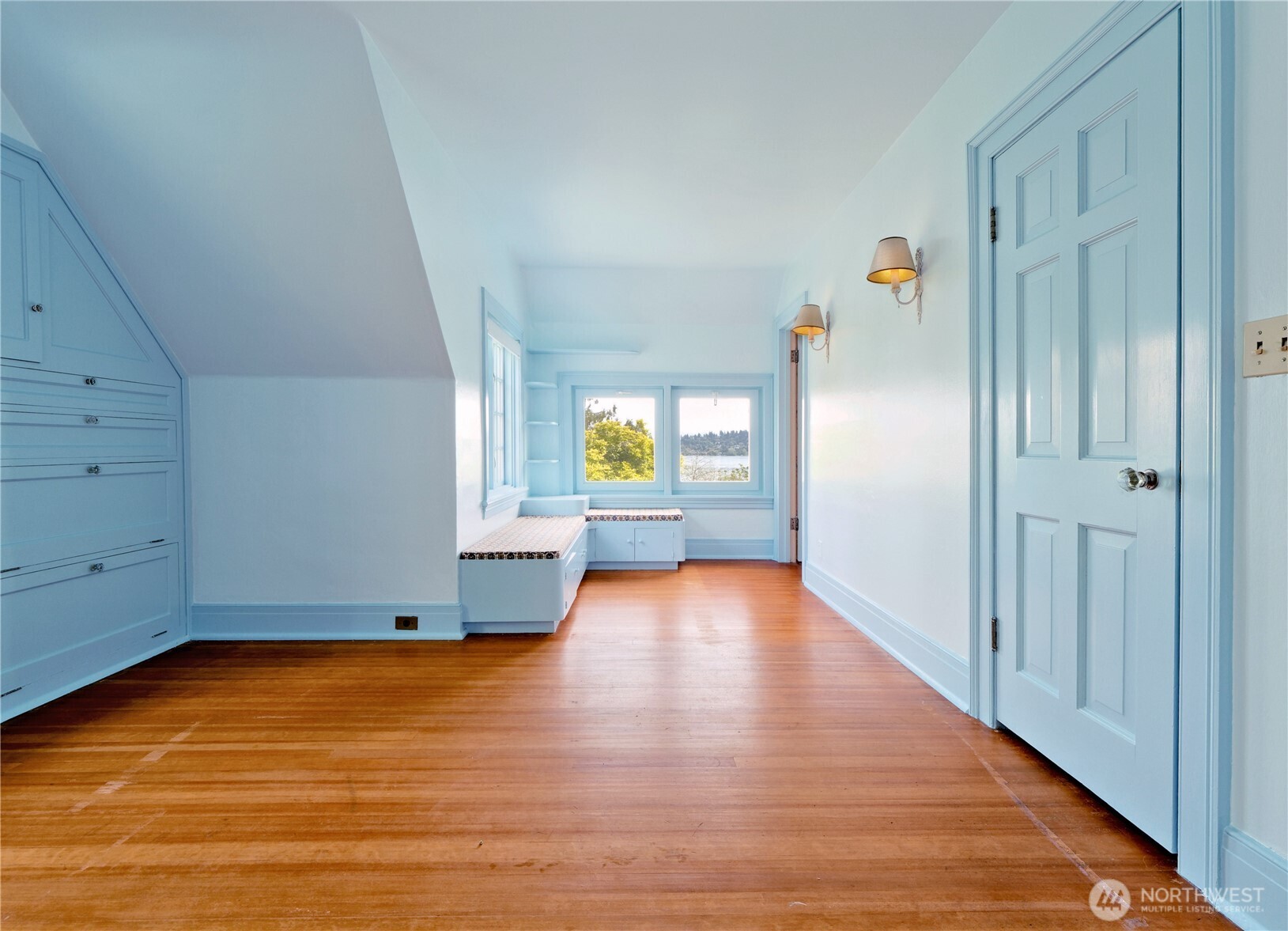 3010 Cascadia Avenue S, Seattle, WA 98144