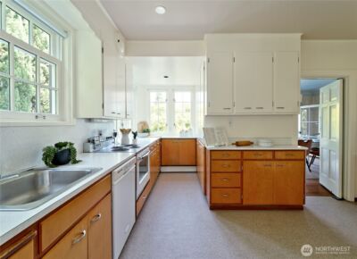 3010 Cascadia Avenue S, Seattle, WA 98144 - Photo 6