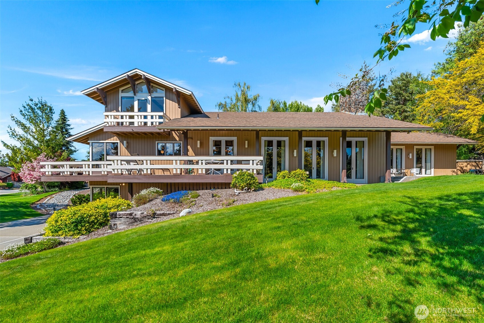 414 19th Street NE, East Wenatchee, WA 98802