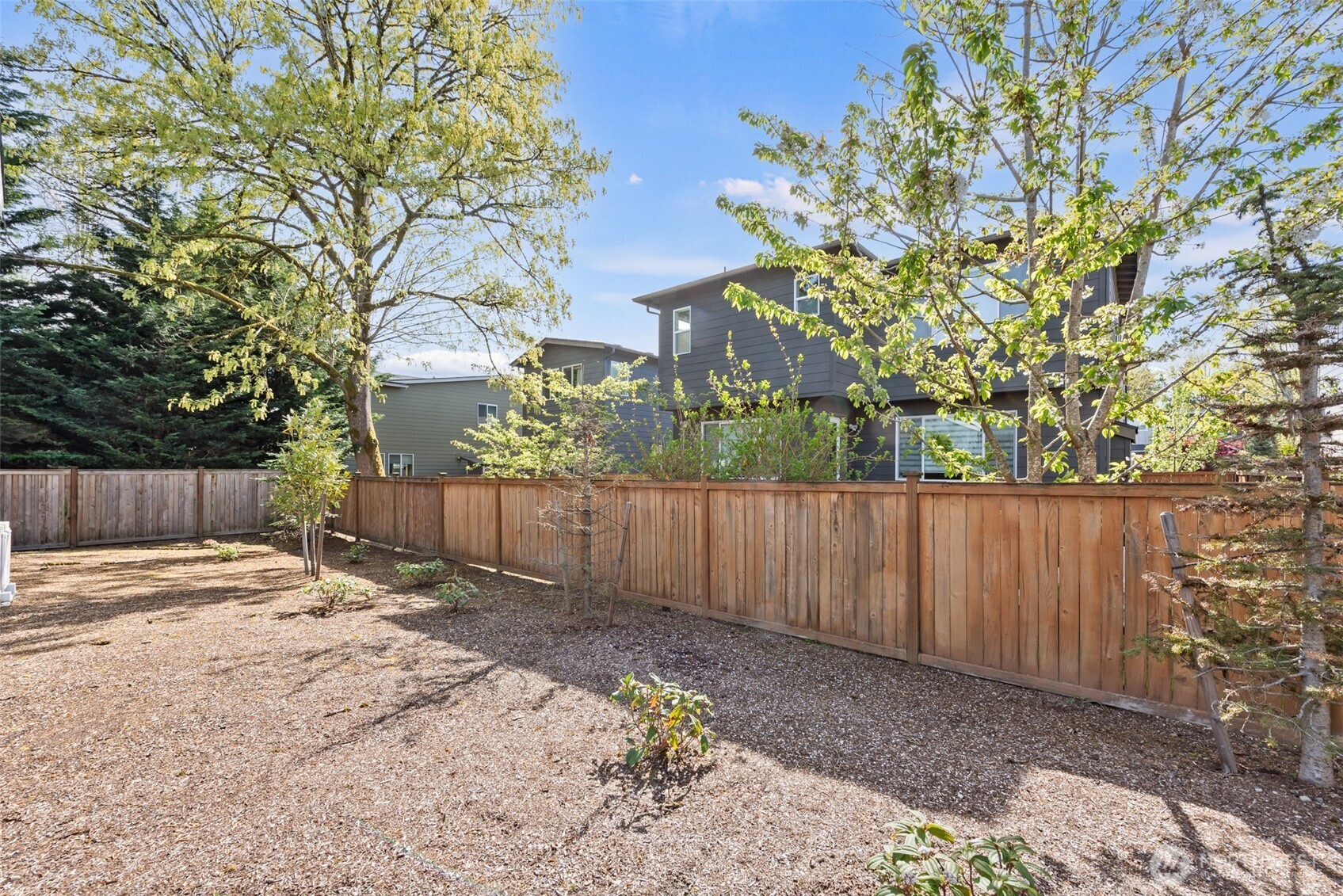 10215 135th Circle NE #28, Kirkland, WA 98033