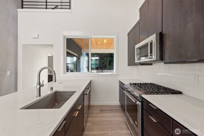 10215 135th Circle NE #28, Kirkland, WA 98033 - Photo 7