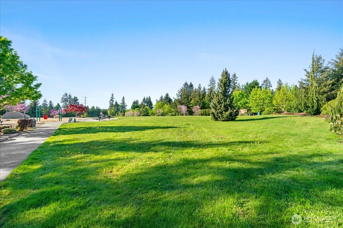 6129 Lindsay Avenue SE #F, Auburn, WA 98092