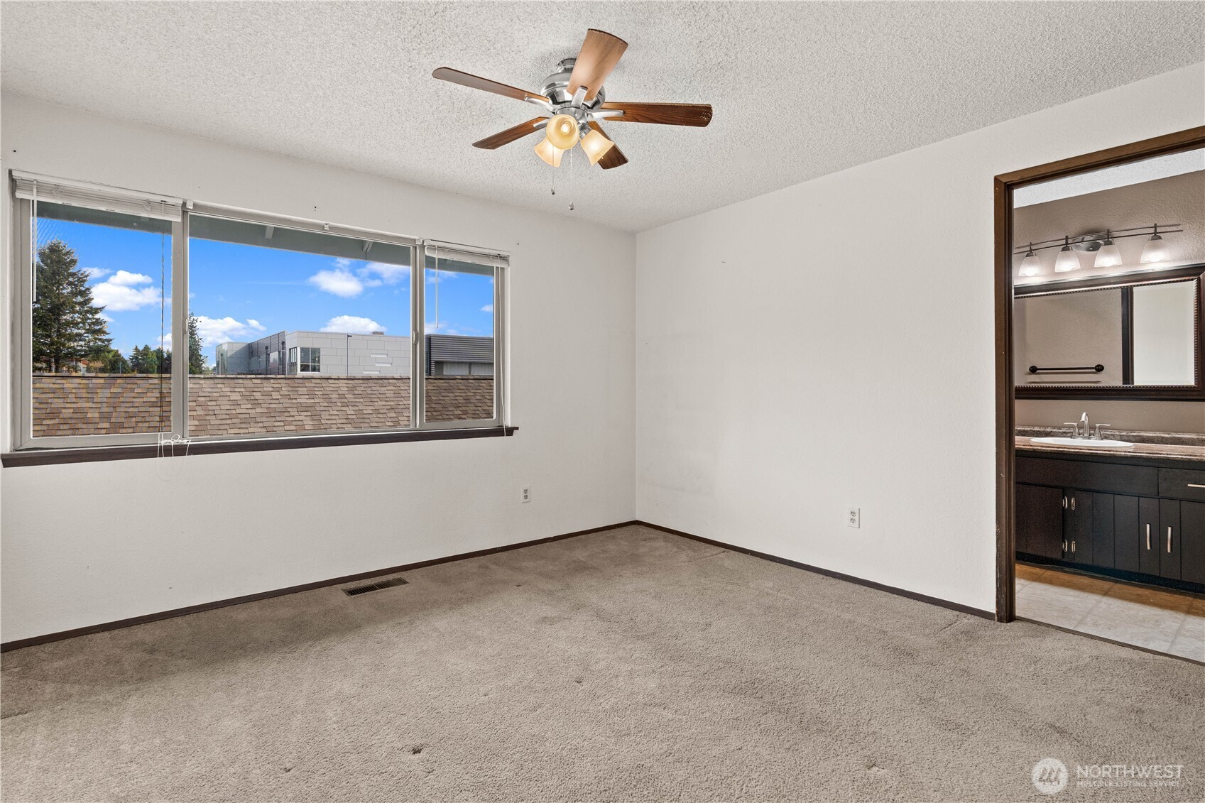 5959 S 12th Street #113, Tacoma, WA 98465