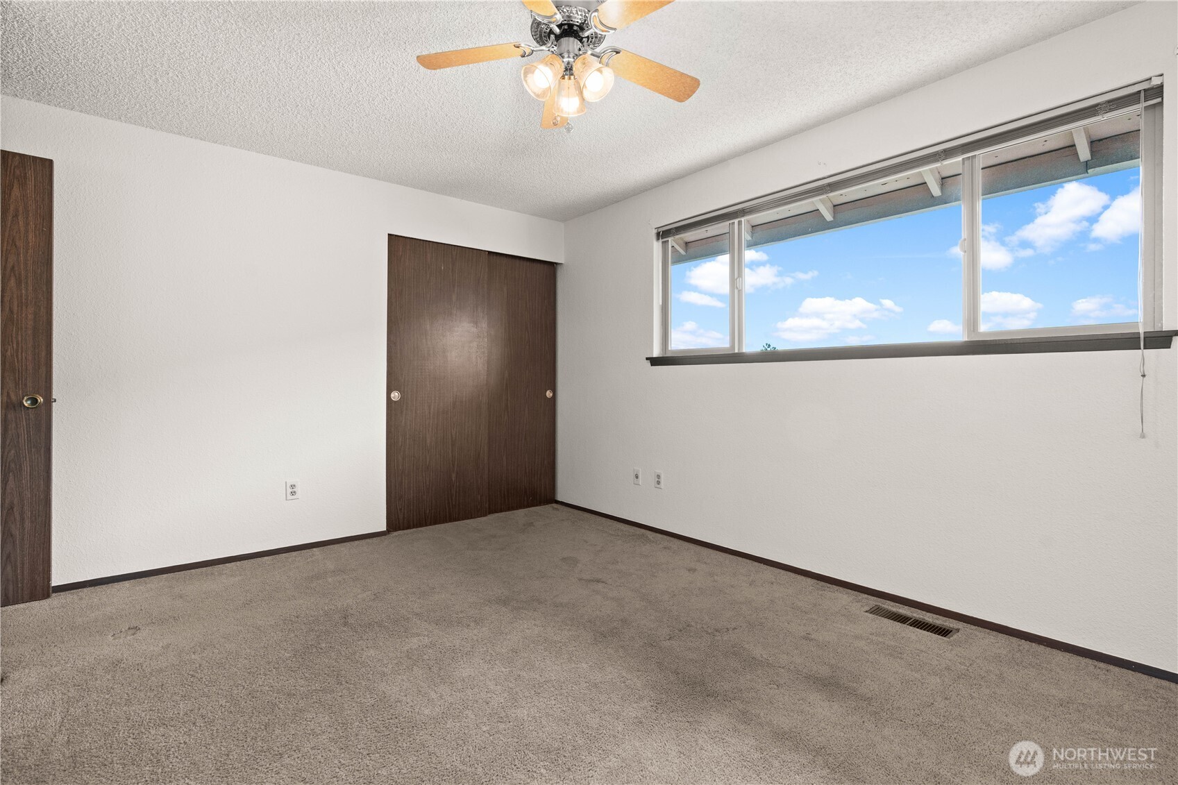 5959 S 12th Street #113, Tacoma, WA 98465
