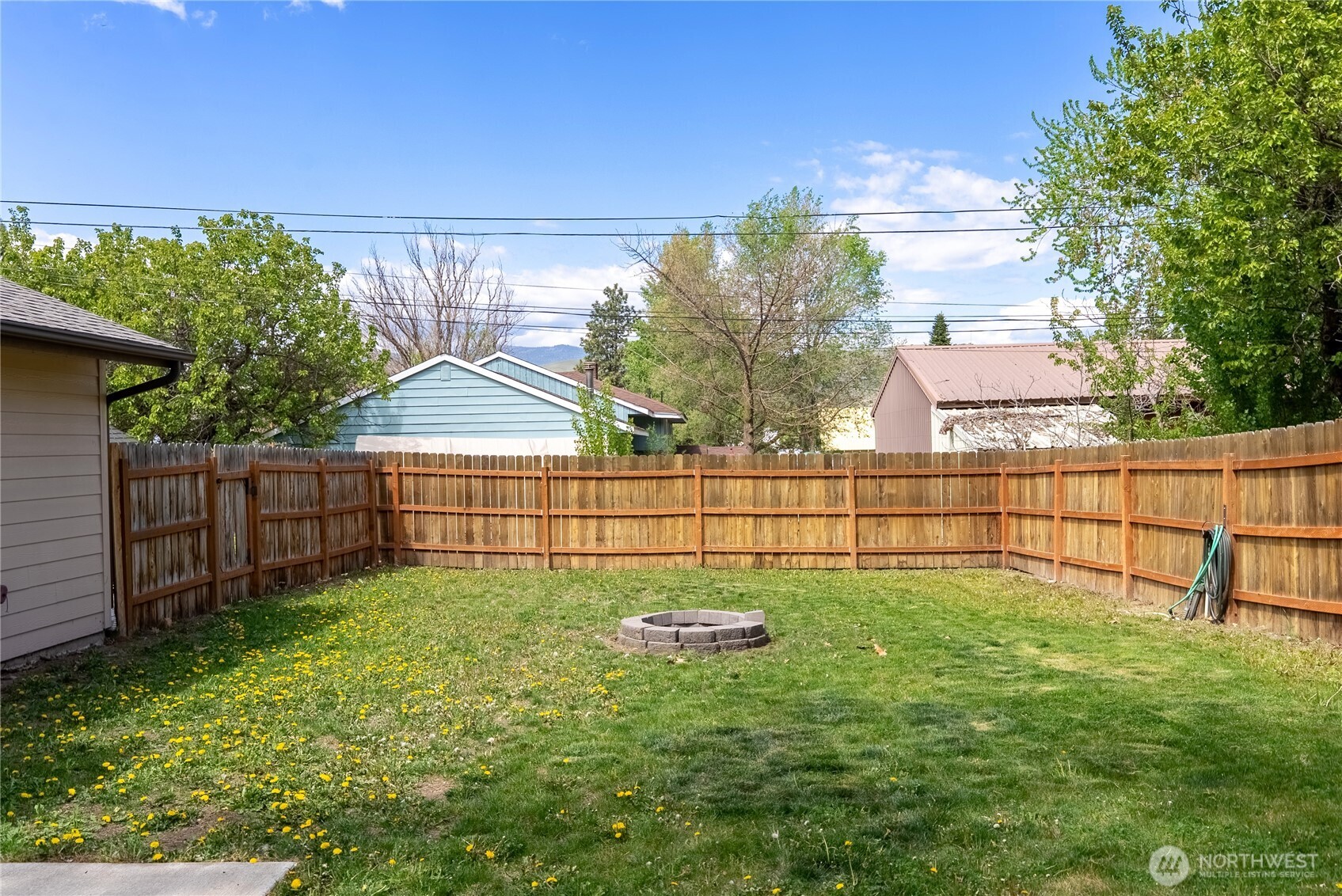 117 E 7th Street , Tonasket, WA 98855