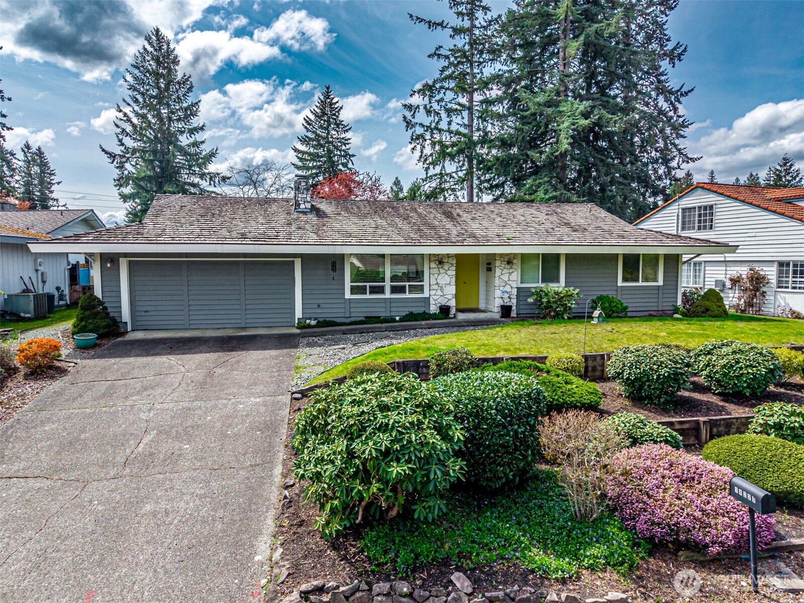 14229 SE 165th Place , Renton, WA 98058