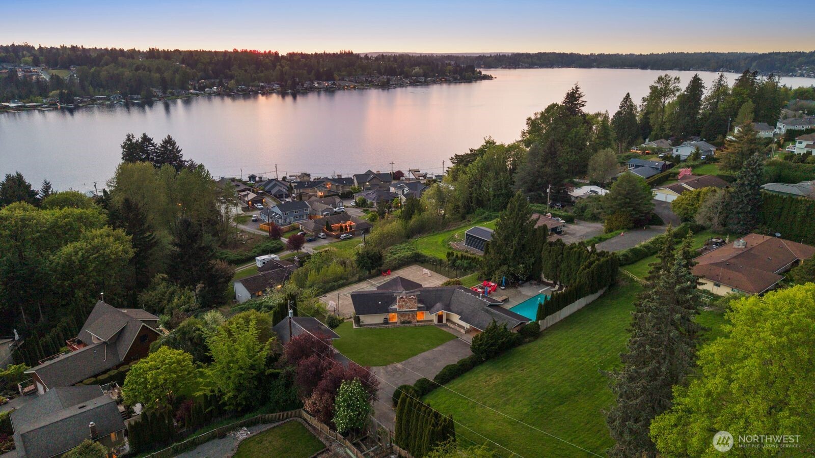 702 Rhodora Heights Road , Lake Stevens, WA 98258