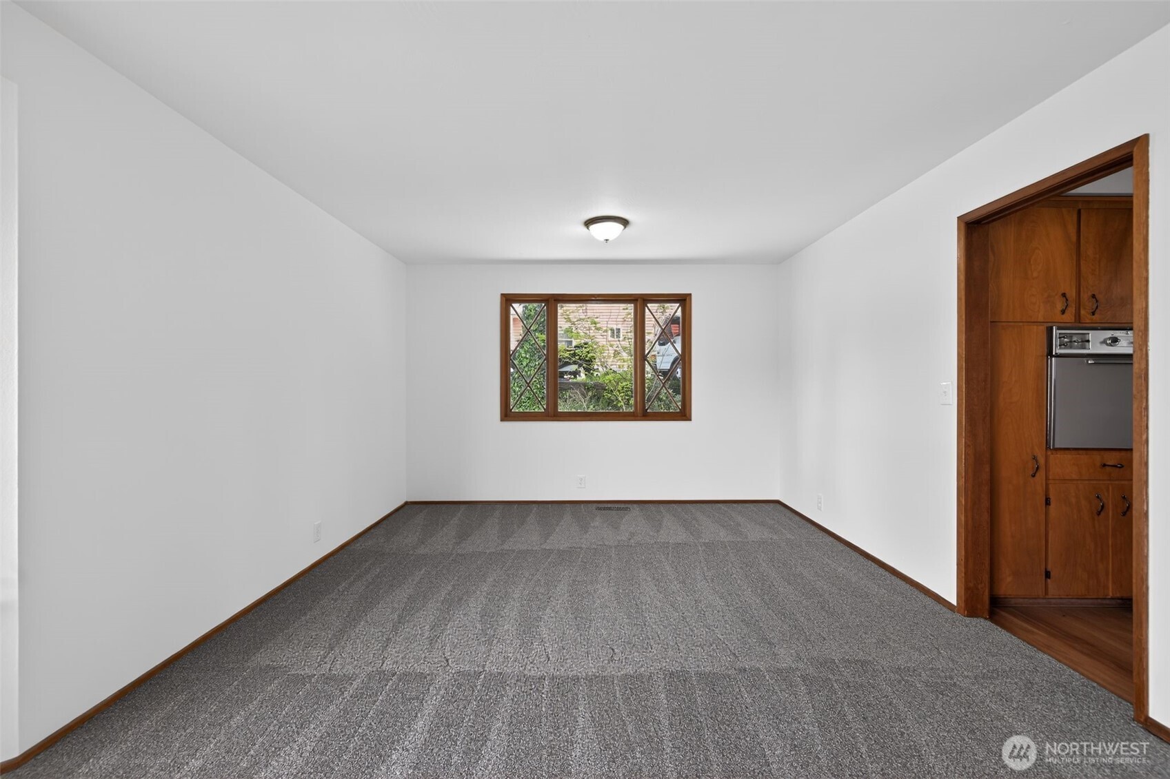 618 E 49th Street , Tacoma, WA 98404