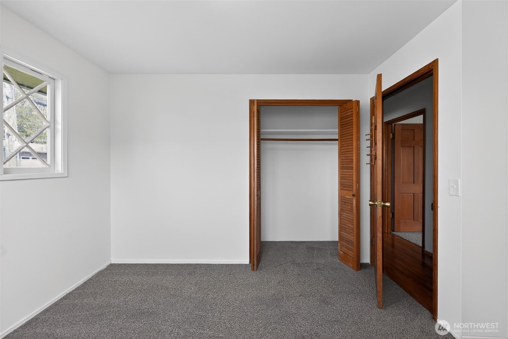 618 E 49th Street , Tacoma, WA 98404
