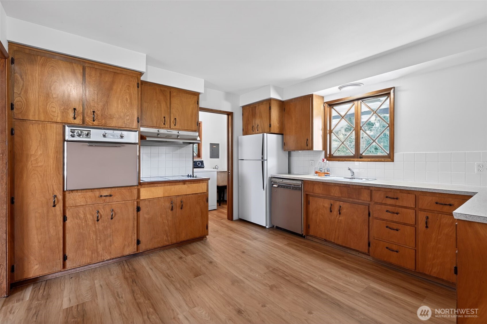 618 E 49th Street , Tacoma, WA 98404