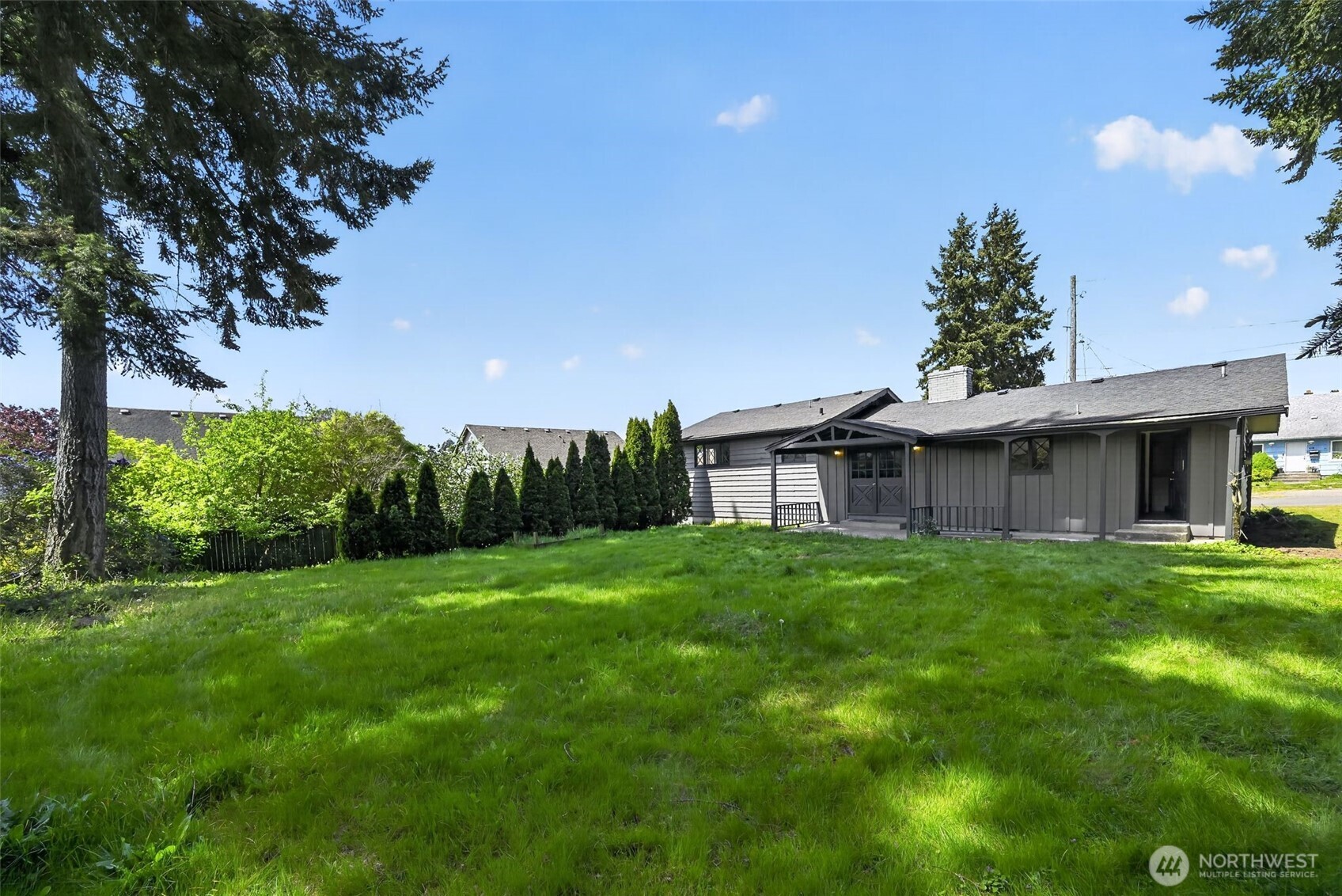 618 E 49th Street , Tacoma, WA 98404