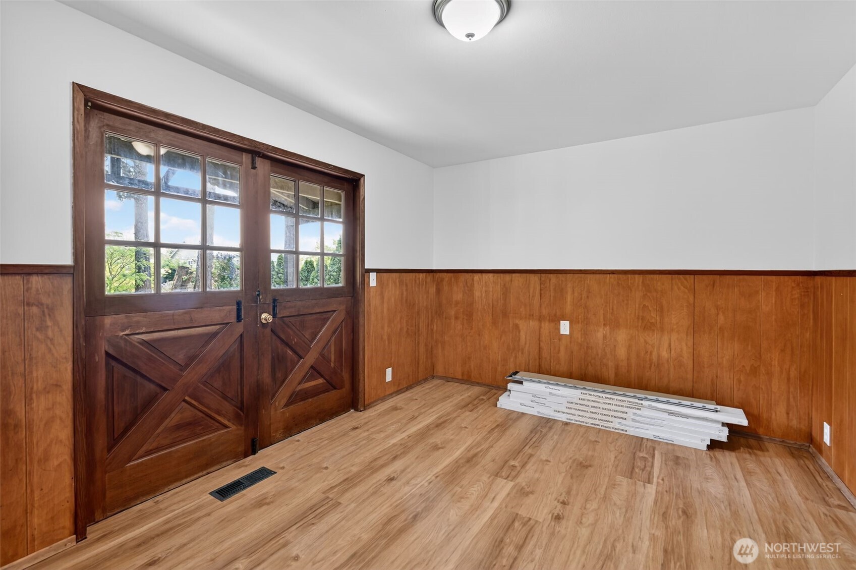 618 E 49th Street , Tacoma, WA 98404