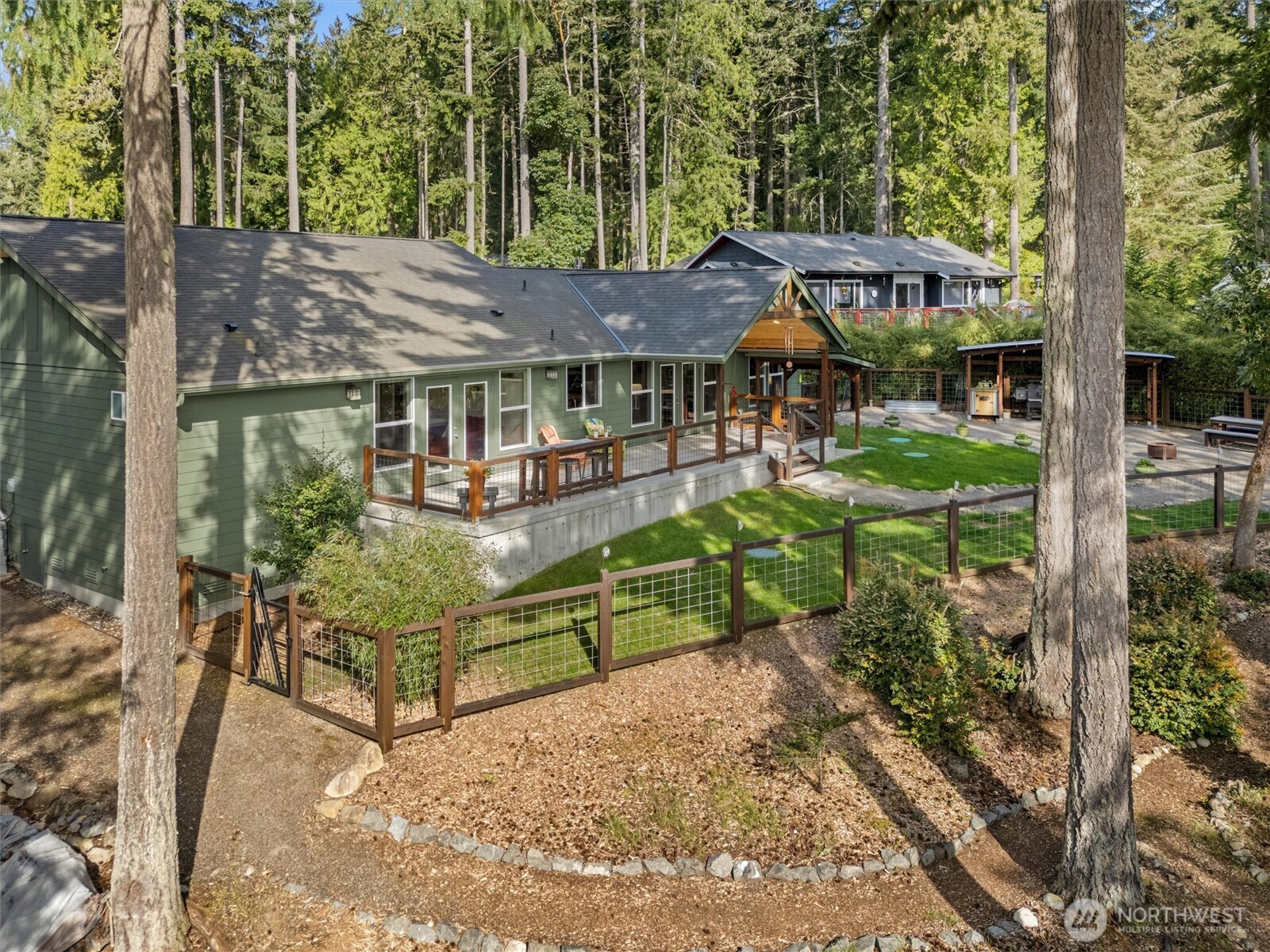 11013 Bayview Circle , Anderson Island, WA 98303