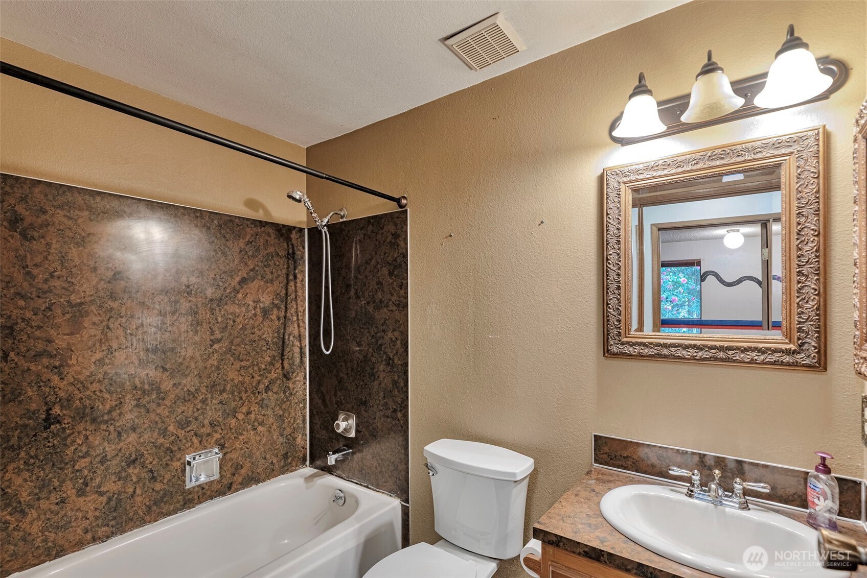 3356 SE Summer Place , Port Orchard, WA 98366