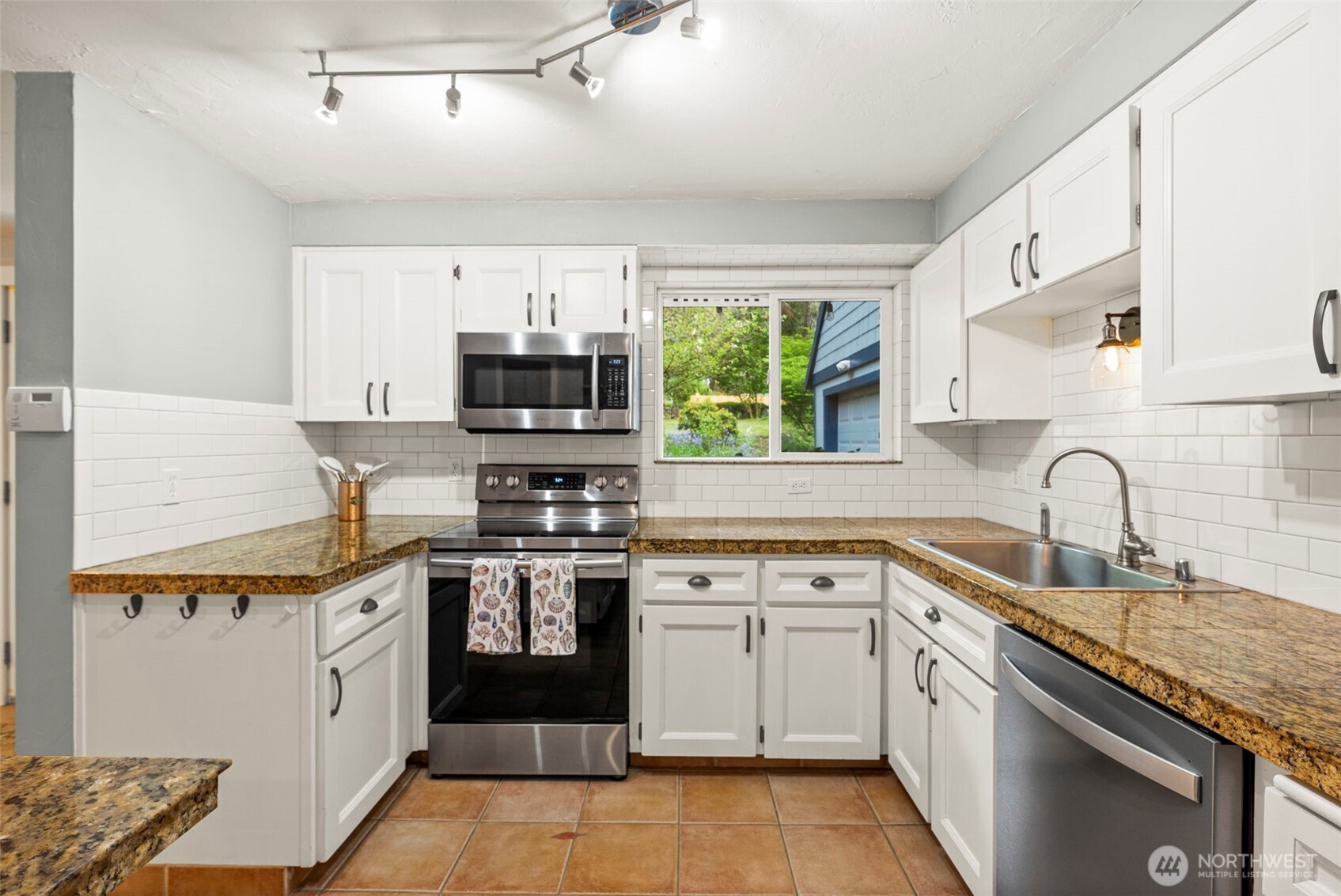 10710 Minterwood Drive NW, Gig Harbor, WA 98329