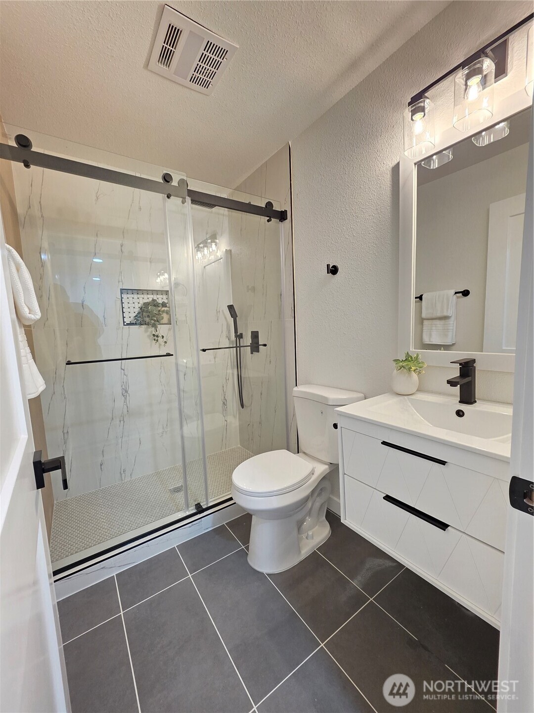 28202 85th Avenue S, Kent, WA 98032