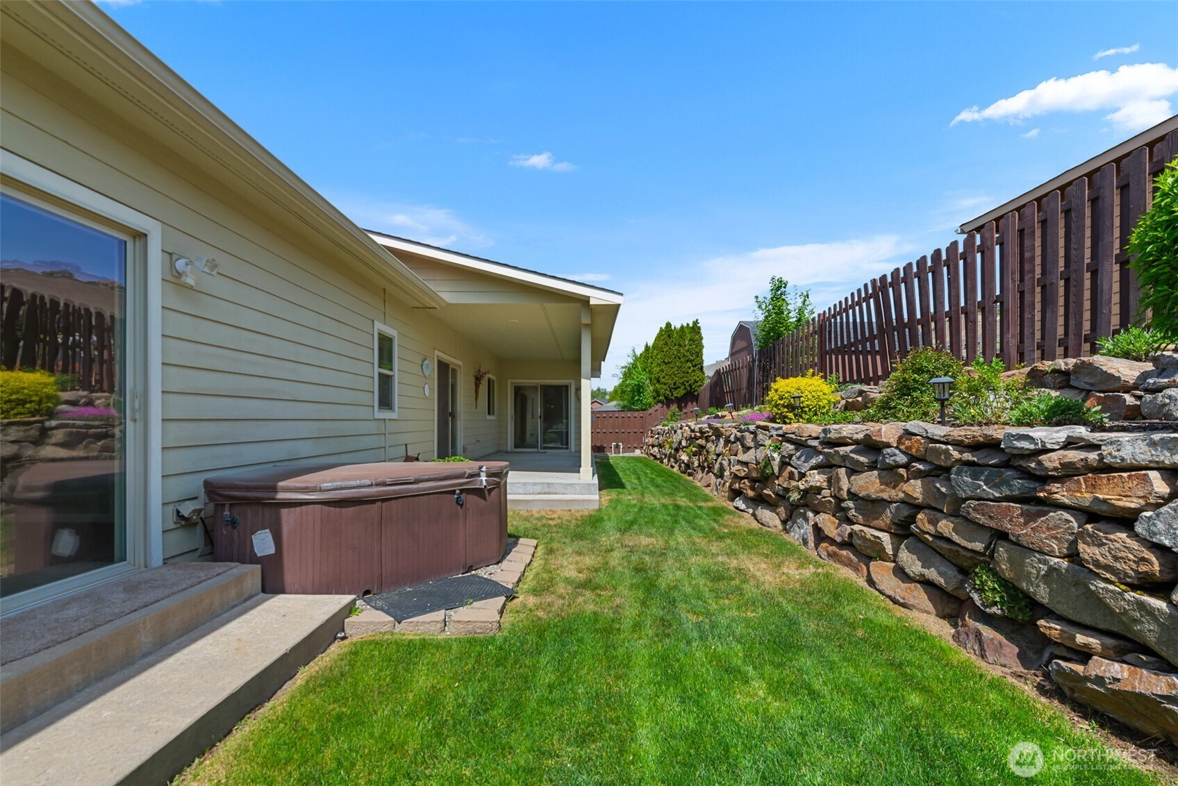 2125 Blackstone Court , East Wenatchee, WA 98802