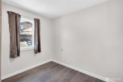 342 S Mission , Wenatchee, WA 98801 - Photo 9