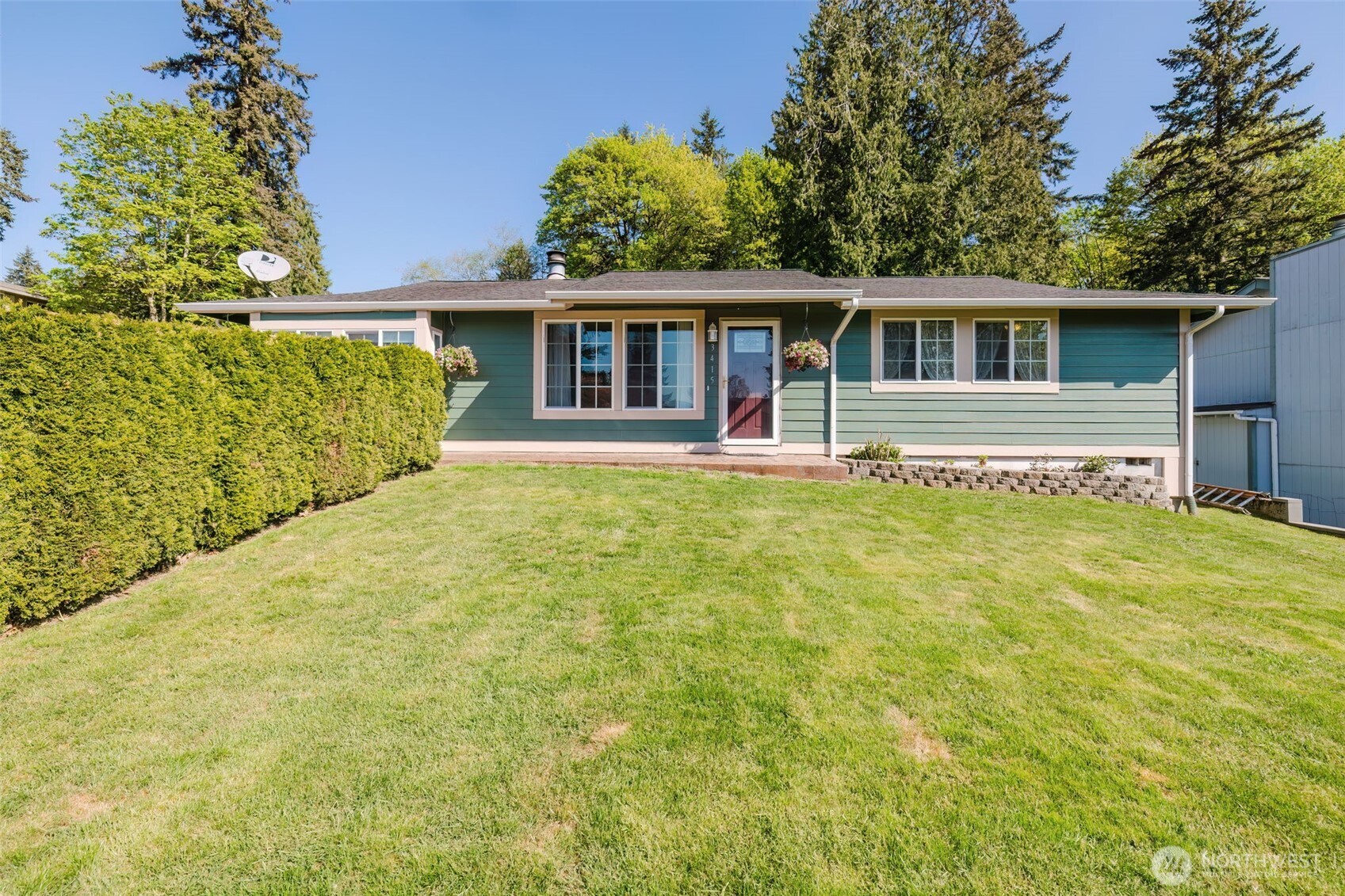 3415 SE Carmae Drive , Port Orchard, WA 98366