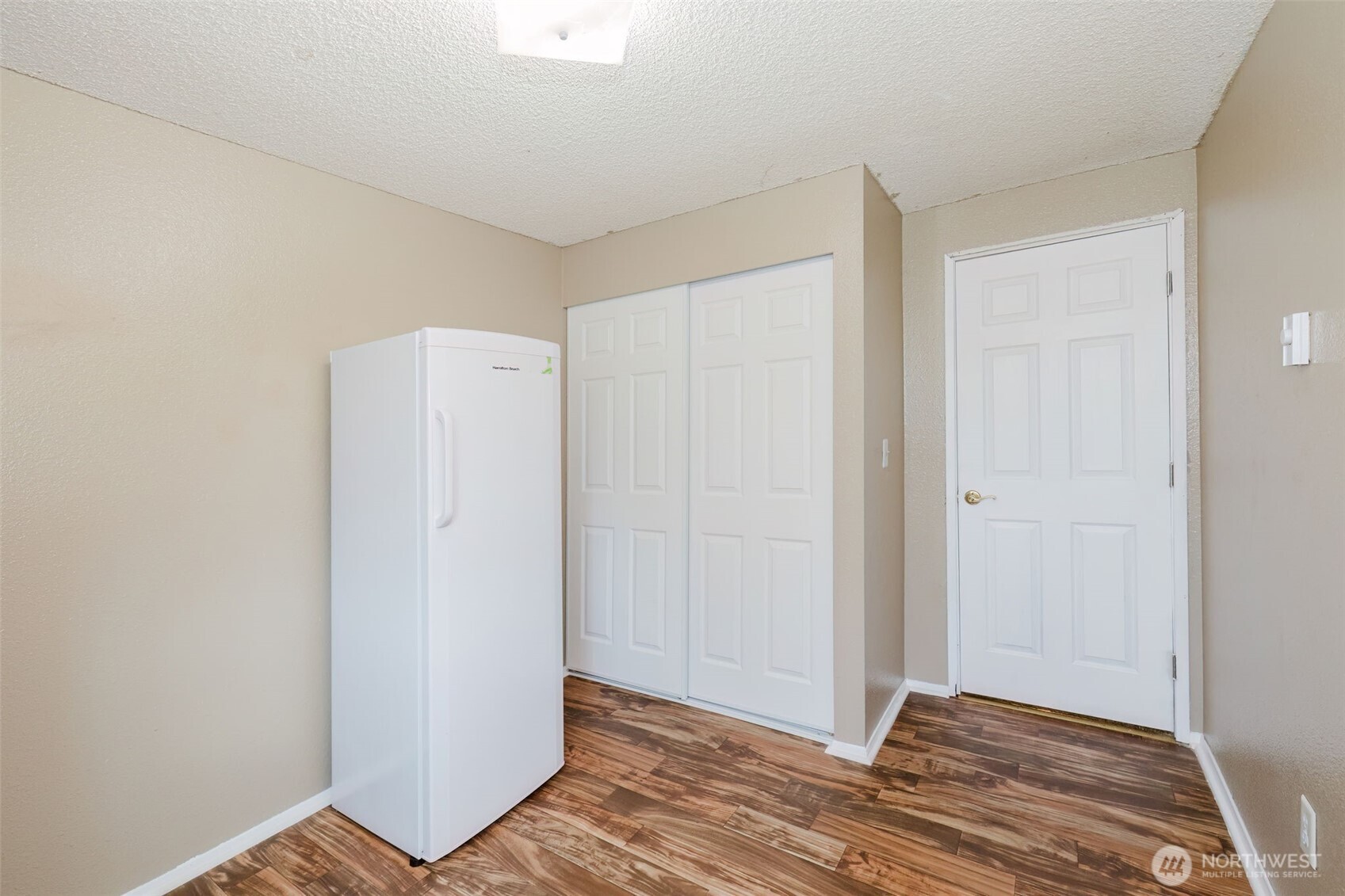 3415 SE Carmae Drive , Port Orchard, WA 98366
