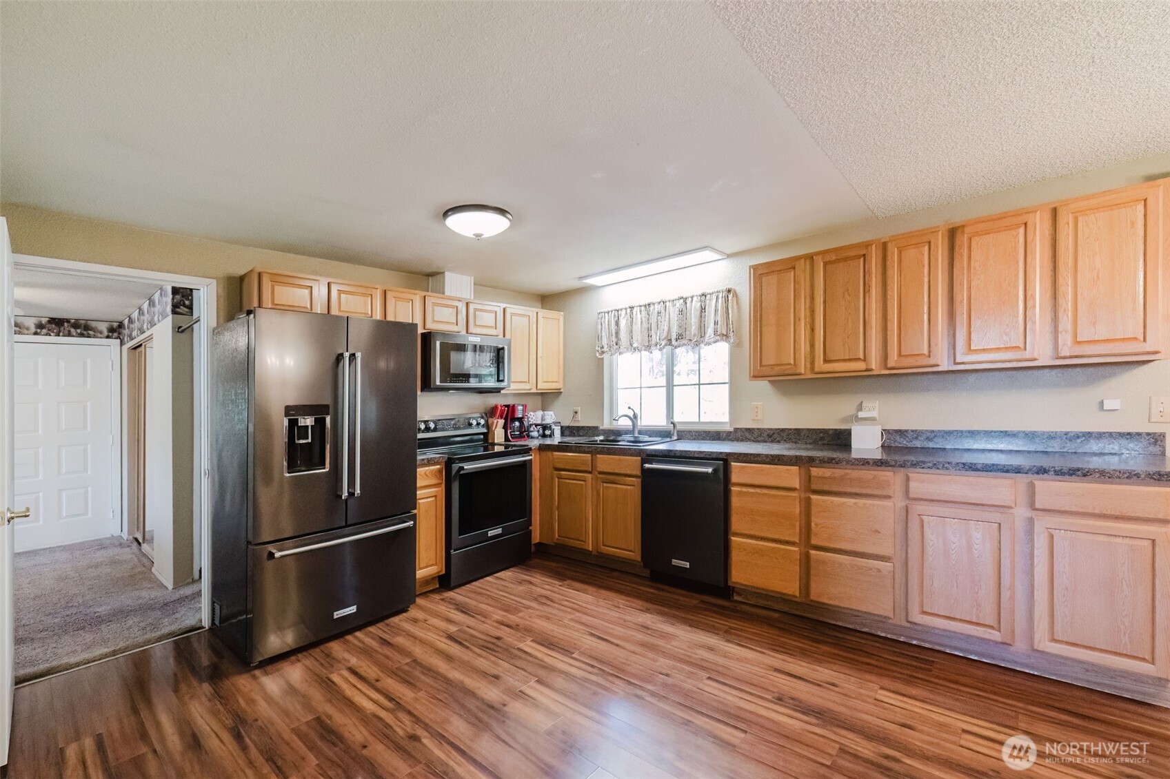 3415 SE Carmae Drive , Port Orchard, WA 98366
